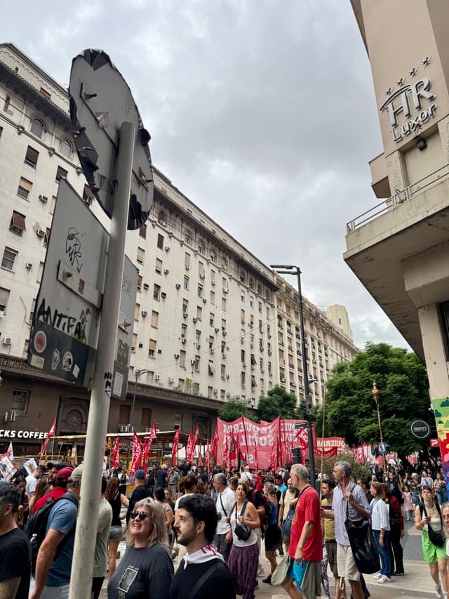 love a good protest